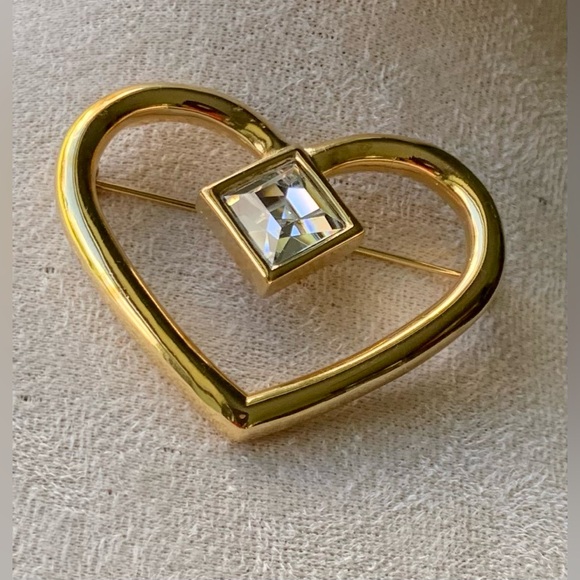 Givenchy Gold Heart Brooch with Crystal Accent - Picture 1 of 6